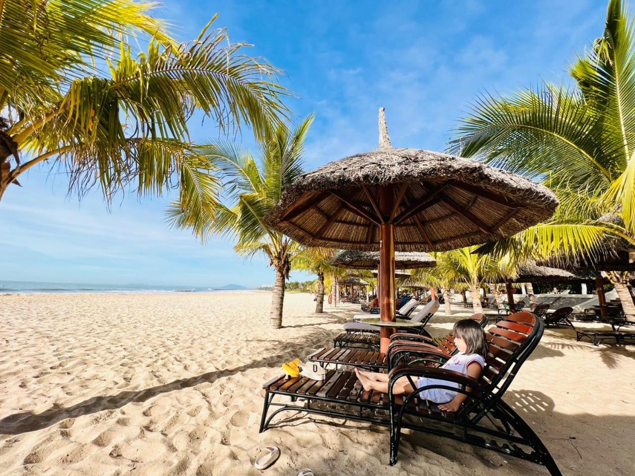 1 Seaview- 2 Gardenview 2Mins To The Beach - Luxury Condotel Phan Thiet Bagian luar foto